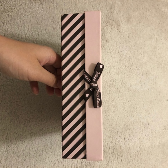 Juicy Couture 2 Piece Scarf and Hat Set - Picture 9 of 14